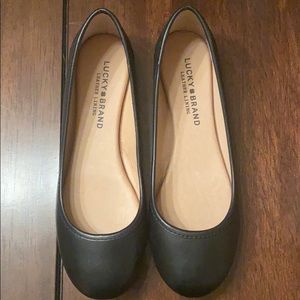 NWOT Lucky Brand Eaden Flat (Black)
